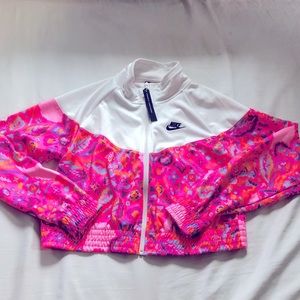 Nike Women's Sportswear Floral Printed Jacket 🧥